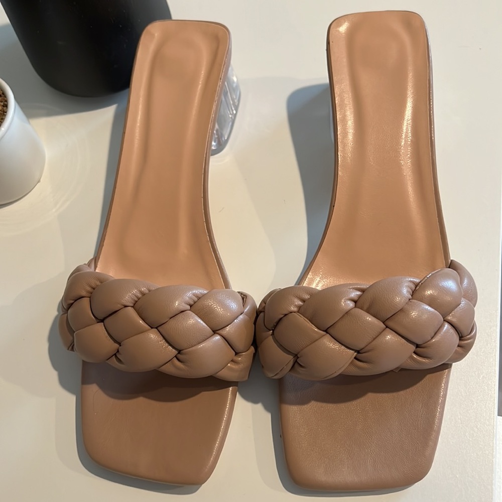 Shein sandal with small clear heel / tan beige / nude braid sandal